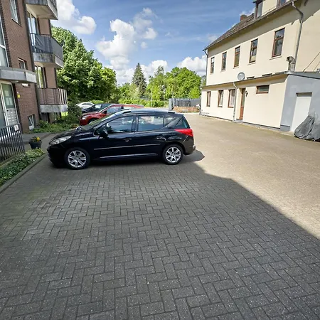 Immostay S#7 - Parken & Wifi, Naehe Mercedes Benz, 4k Fernseher Bremen