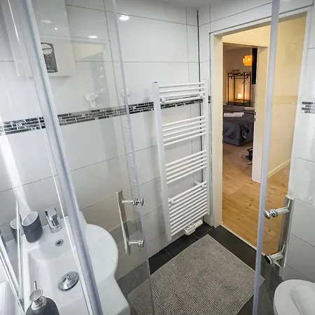 Apartamento Immostay S#7 - Parken & Wifi, Naehe Mercedes Benz, 4k Fernseher *
