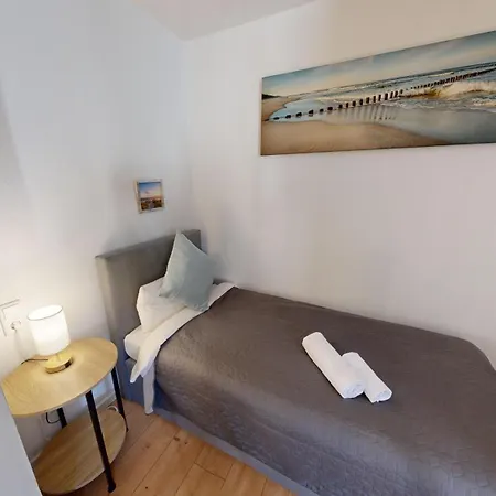 Apartamento Immostay S#7 - Parken & Wifi, Naehe Mercedes Benz, 4k Fernseher